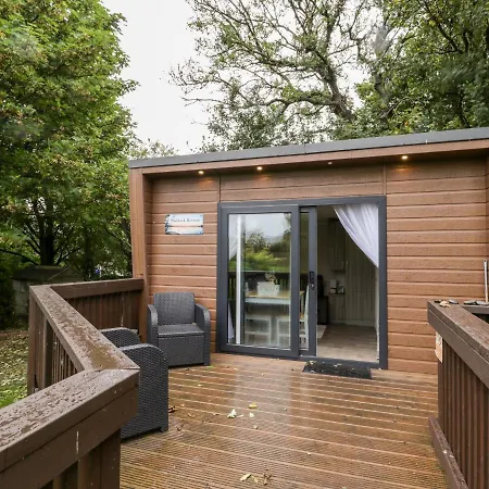 Paddock Retreat - Luxury Glamping 펜션